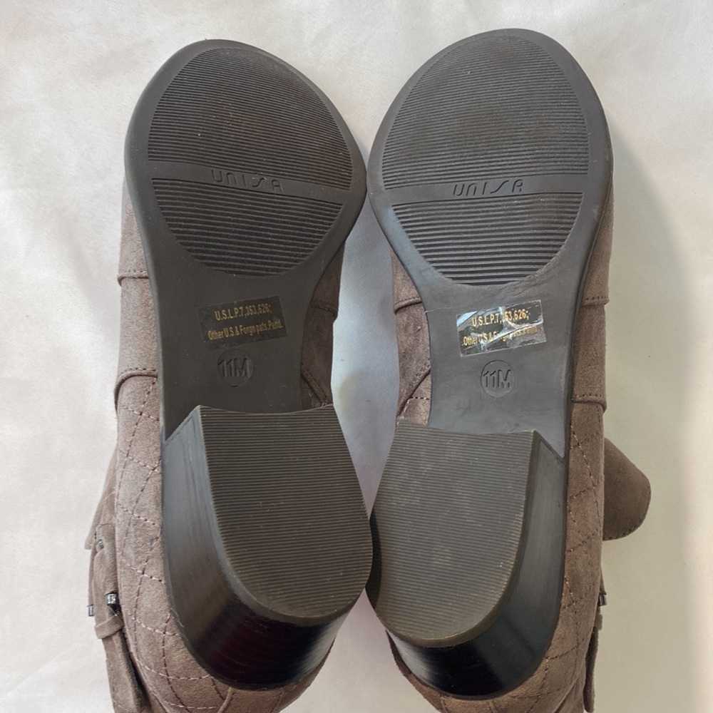 Unisa woman’s ankle boots size 11M - Picture 7 of 9